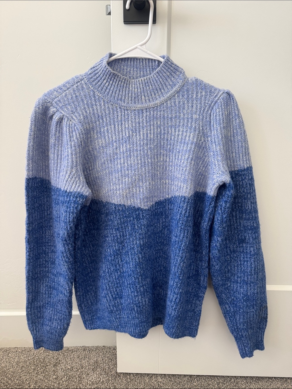 Vero Moda Two-Tone Blue Turtleneck Sweater